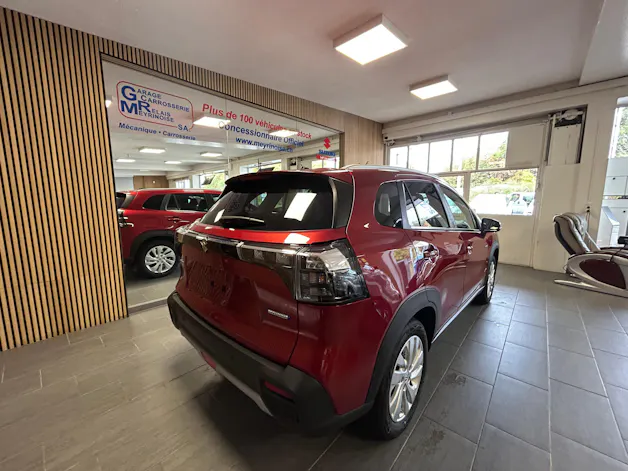 Suzuki S-Cross 1.4 T Piz Sulai Hybrid 4x4 4 ROUES HIVER OFFERT
