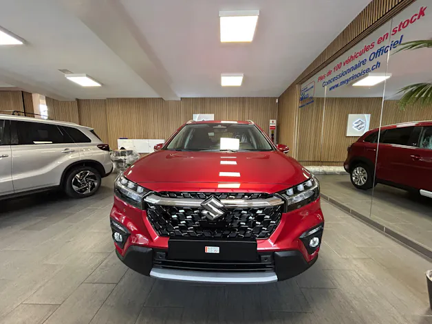 Suzuki S-Cross 1.4 T Piz Sulai Hybrid 4x4 4 ROUES HIVER OFFERT