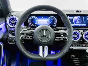 MERCEDES-BENZ A 250 4MATIC