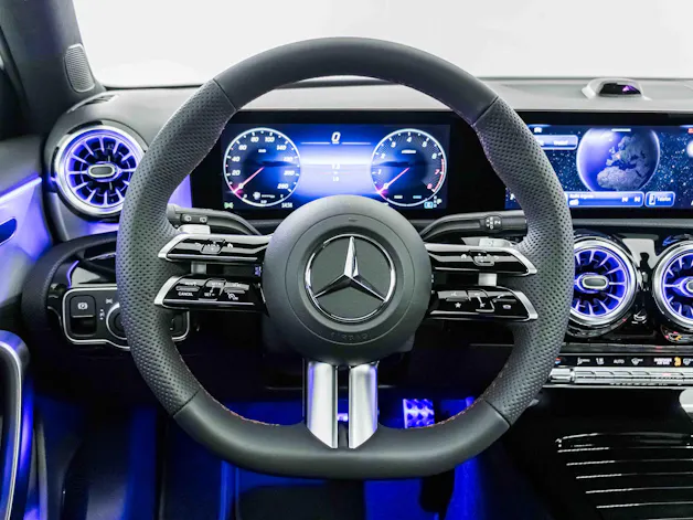 MERCEDES-BENZ A 250 4MATIC