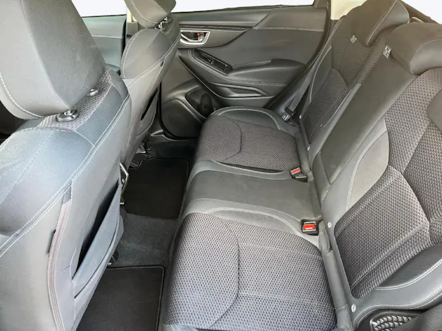 Subaru Forester Station 2.0i e-Boxer Swiss Plus