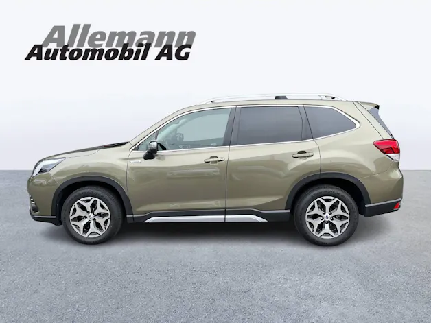 Subaru Forester Station 2.0i e-Boxer Swiss Plus