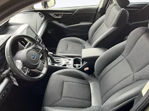 Subaru Forester Station 2.0i e-Boxer Swiss Plus