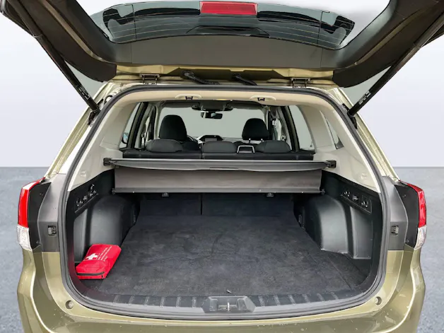 Subaru Forester Station 2.0i e-Boxer Swiss Plus