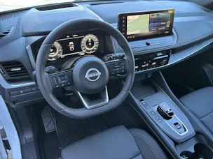 NISSAN Qashqai 1.5 VC-T Tekna