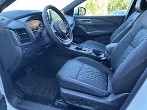 NISSAN Qashqai 1.5 VC-T Tekna