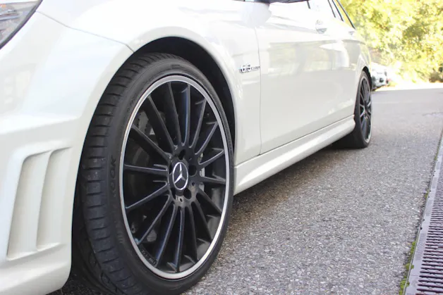 MERCEDES-BENZ C 63 V8 AMG Kombi