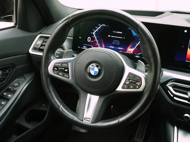 BMW 3er 320d xDrive Touring M Sport