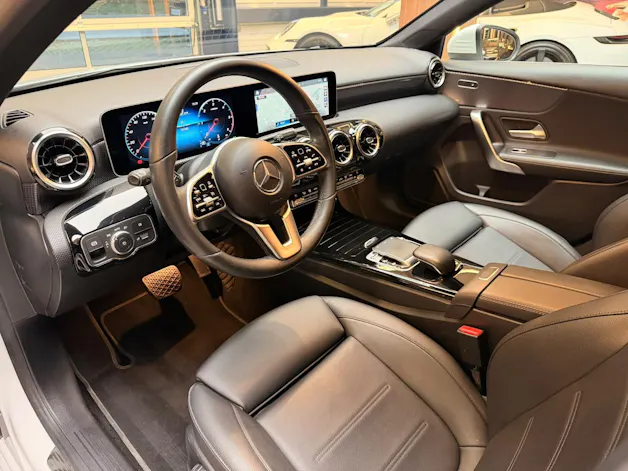 MERCEDES-BENZ A-Klasse W177 A 180 d Progressive