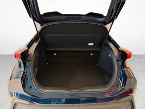 https://vehicle.imgix.net/4518107/644fb394-cb85-4b81-bb54-7ddc5ed32bc2.jpg