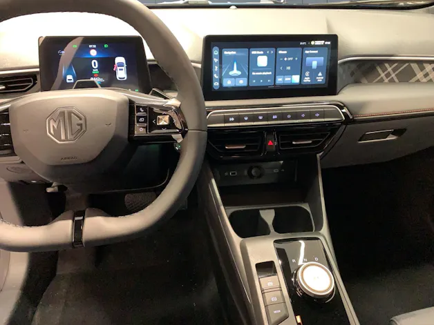 MG 3 1.5 Hybrid Luxury