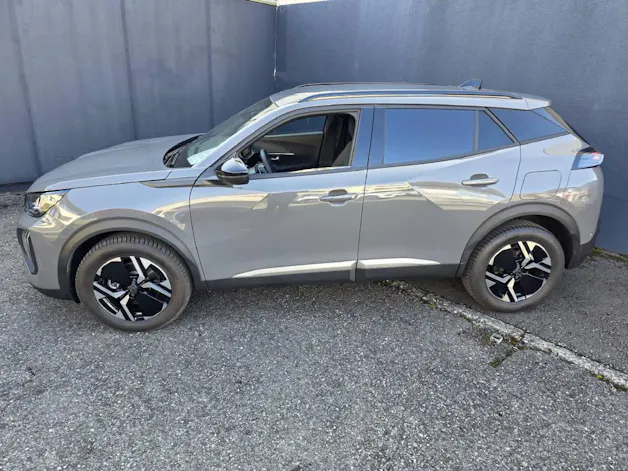 PEUGEOT 2008 NEW 1.2 Hybrid 145 Allure Premium