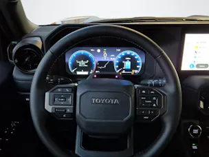 Toyota Land Cruiser 2.8 D 48V 230 Rebel