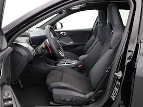 https://vehicle.imgix.net/4518175/53072c00-0200-48ff-bb70-042437c6bfbb.jpg