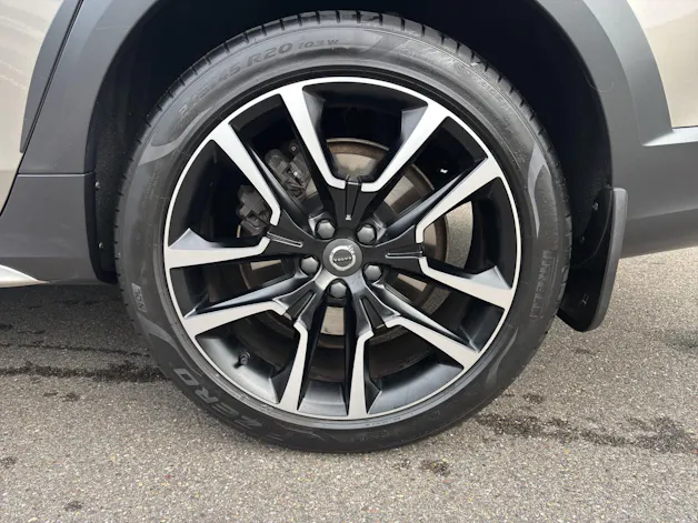 VOLVO V90 Cross Country 2.0 D5 AWD