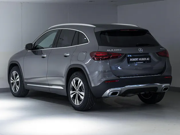 MERCEDES-BENZ GLA 220 d 4MATIC Swiss Star
