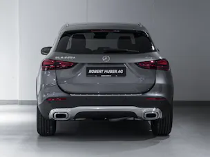 MERCEDES-BENZ GLA 220 d 4MATIC Swiss Star