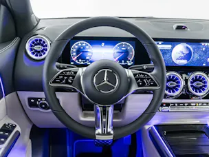 MERCEDES-BENZ GLA 220 d 4MATIC Swiss Star