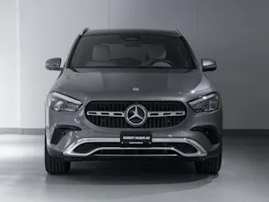 MERCEDES-BENZ GLA 220 d 4MATIC Swiss Star
