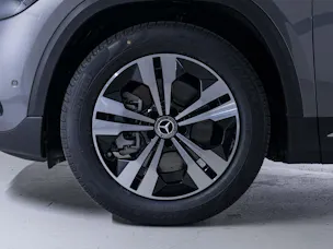 MERCEDES-BENZ GLA 220 d 4MATIC Swiss Star