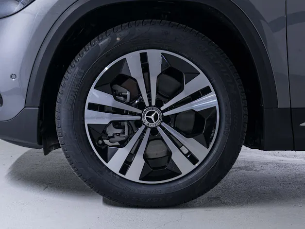 MERCEDES-BENZ GLA 220 d 4MATIC Swiss Star