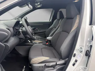 Toyota Yaris Cross 1.5 VVT-i HSD Premium AWD-i