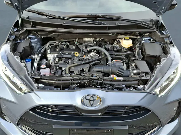 Toyota Yaris 1.5 VVT-i HSD Premium