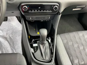 Toyota Yaris 1.5 VVT-i HSD Trend
