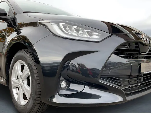 Toyota Yaris 1.5 VVT-i HSD Trend