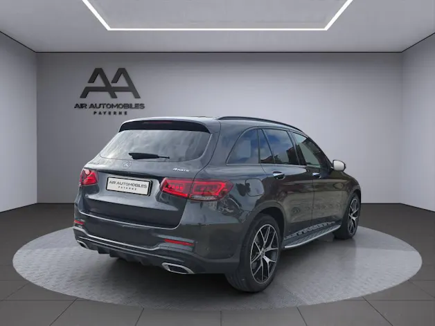 MERCEDES-BENZ GLC 200 AMG Line 4m