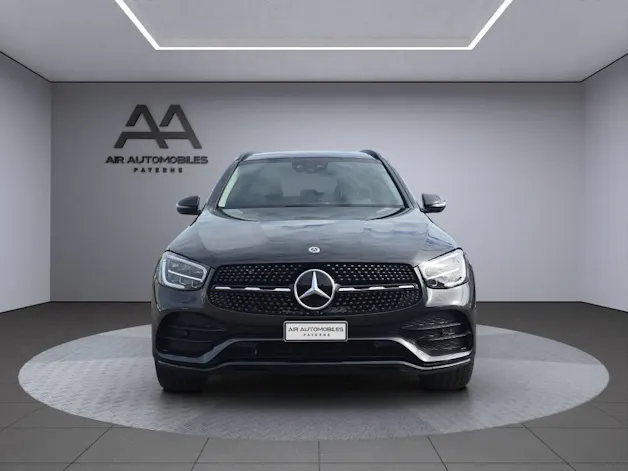 MERCEDES-BENZ GLC 200 AMG Line 4m