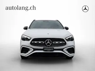 MERCEDES-BENZ GLA 250 AMG Line 4Matic Swiss Star