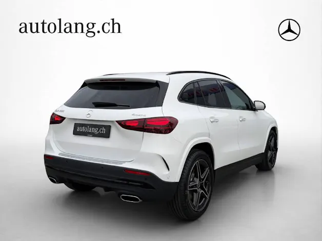 MERCEDES-BENZ GLA 250 AMG Line 4Matic Swiss Star