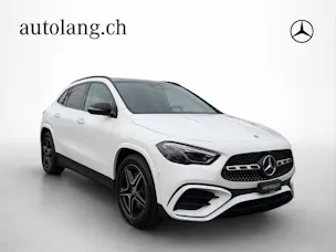 MERCEDES-BENZ GLA 250 AMG Line 4Matic Swiss Star