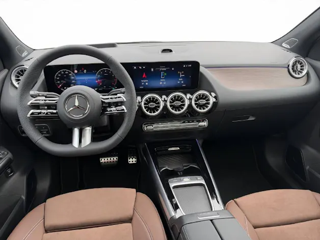 MERCEDES-BENZ GLA 250 AMG Line 4Matic Swiss Star