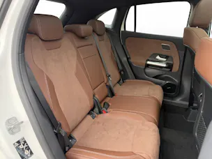 MERCEDES-BENZ GLA 250 AMG Line 4Matic Swiss Star