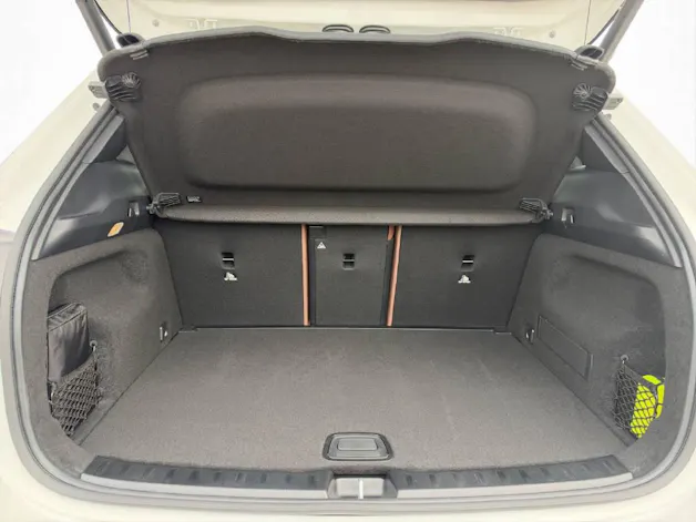 MERCEDES-BENZ GLA 250 AMG Line 4Matic Swiss Star