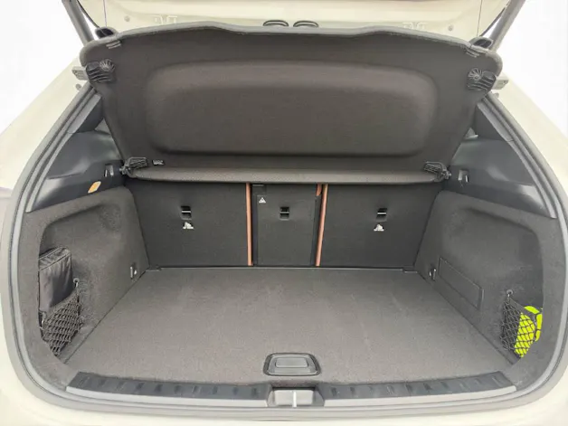 MERCEDES-BENZ GLA 250 AMG Line 4Matic Swiss Star