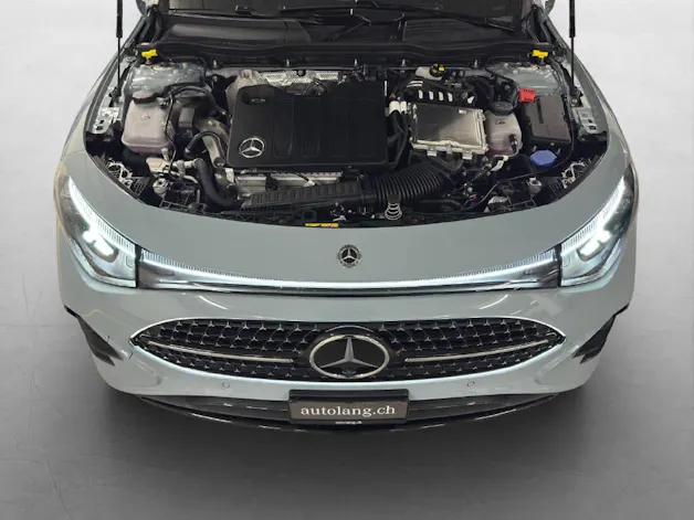 MERCEDES-BENZ CLA 220 AMG Line 4Matic