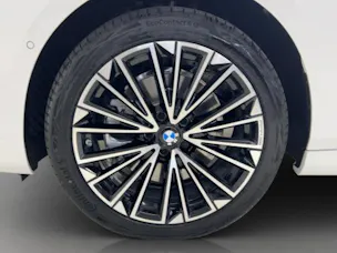 BMW 2er Reihe U06 Active Tourer 230e xDrive paddles