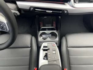 BMW 2er Reihe U06 Active Tourer 230e xDrive paddles