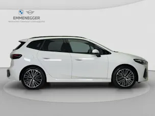 BMW 2er Reihe U06 Active Tourer 230e xDrive paddles
