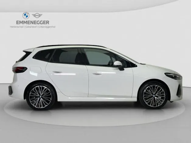 BMW 2er Reihe U06 Active Tourer 230e xDrive paddles