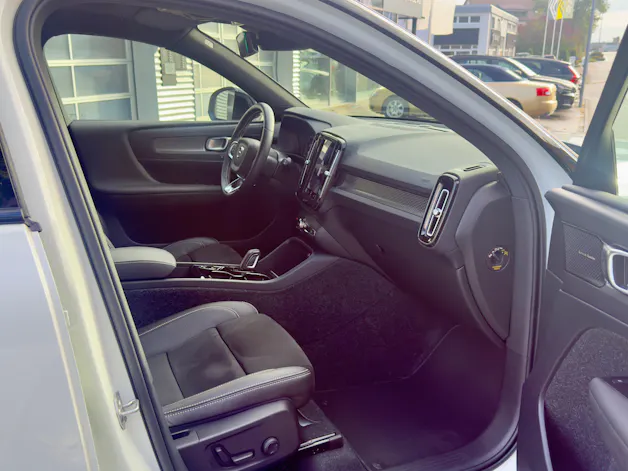 VOLVO XC40 1.5 T5 TE R-Design