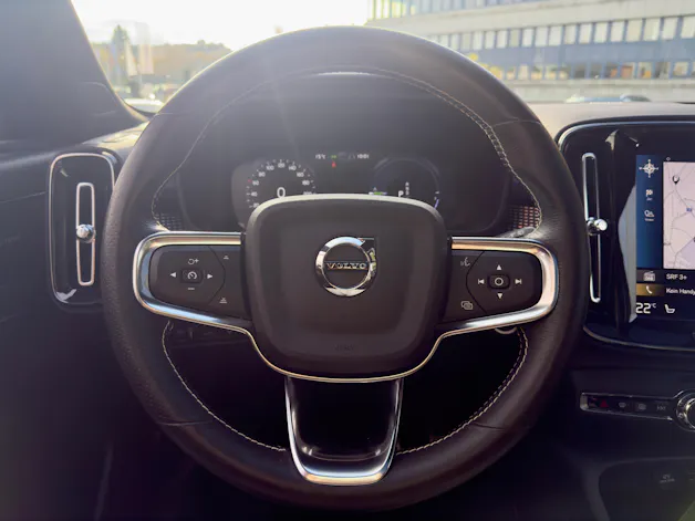 VOLVO XC40 1.5 T5 TE R-Design
