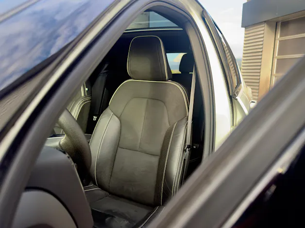 VOLVO XC40 1.5 T5 TE R-Design