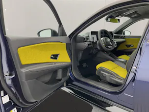 RENAULT R5 E-Tech Comfort Range iconic five