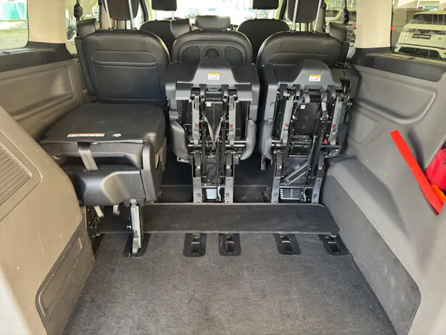 FORD Tourneo Custom Bus 320 L1 2.0 TDCi 170PS Sport Titanium 8-Plätzer