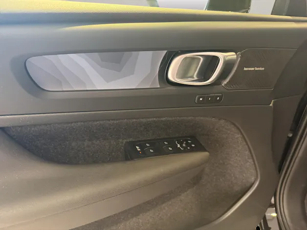 VOLVO XC40 1.5 T5 PiH Ultimate Bright