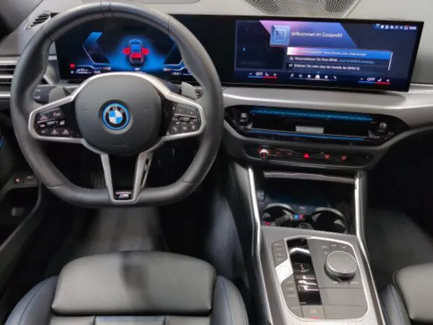 BMW 3er Reihe G21 Touring 330e xDrive SAG
